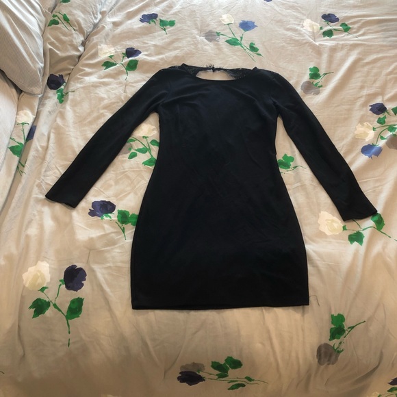 LULUS:BLACK BACKLESS LACE DRESS - Picture 2 of 6